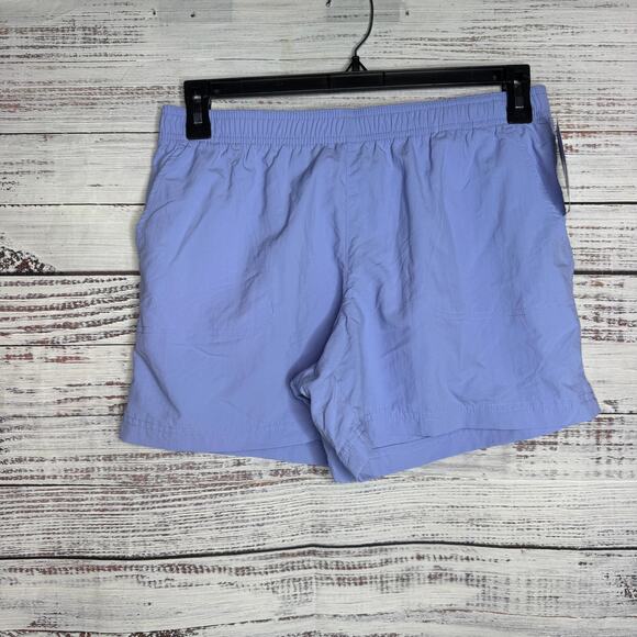 Columbia Short Court Light Blue Shorts Med NWT - Picture 1 of 3